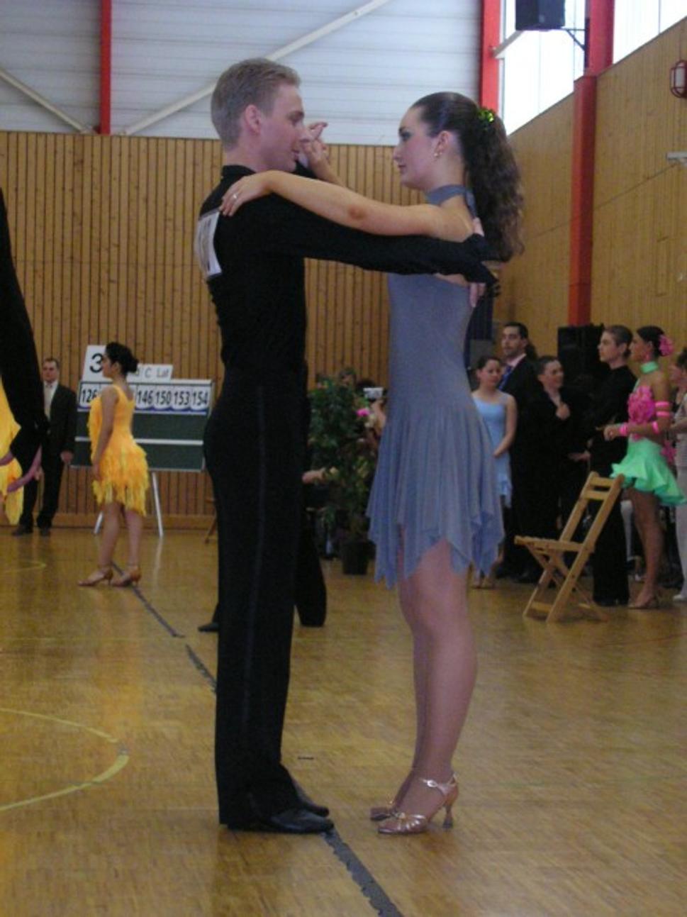 Latina – základný postoj