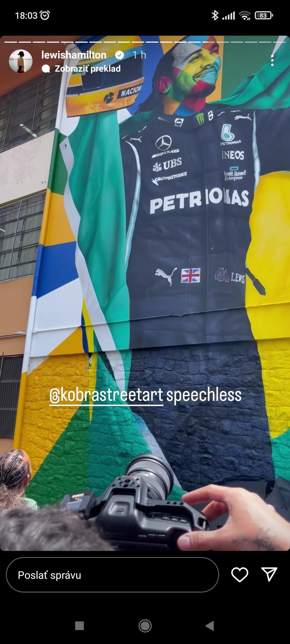 Lewis Hamilton je spomienka na stenu v Sao Paula, ktorý budete o rozprávali, tak Lewisovi držte palce...