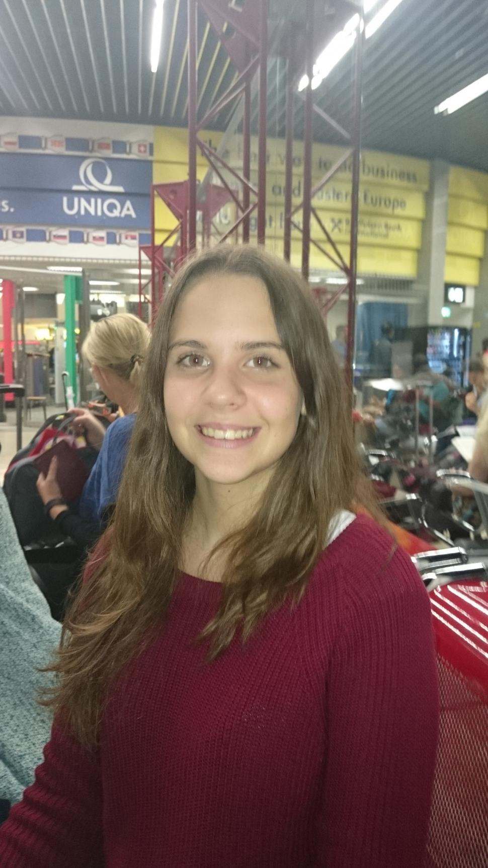 Annamária prvýkrát na letisku