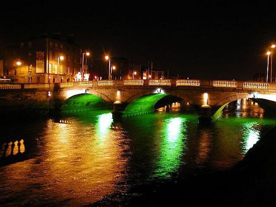 Večerné centrum Dublinu, rieka Liffey