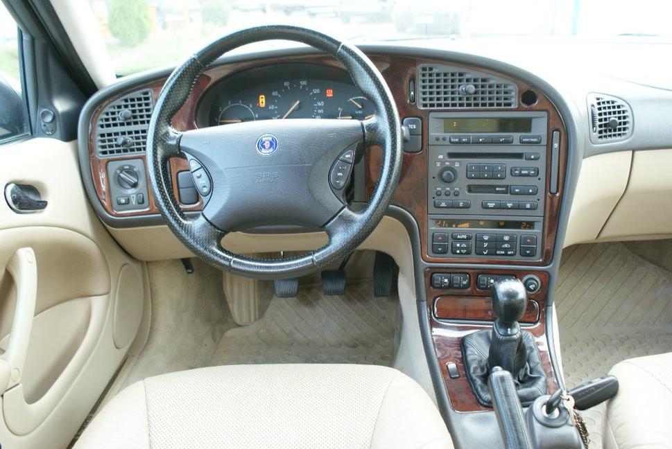 SAAB priniesol s modelom 9-5 revolúciu aj v prípade ventilovaných sedadiel. Bolo to už v roku 1997 a predbehol tým Mercedes-Benz, BMW a taktiež Audi!