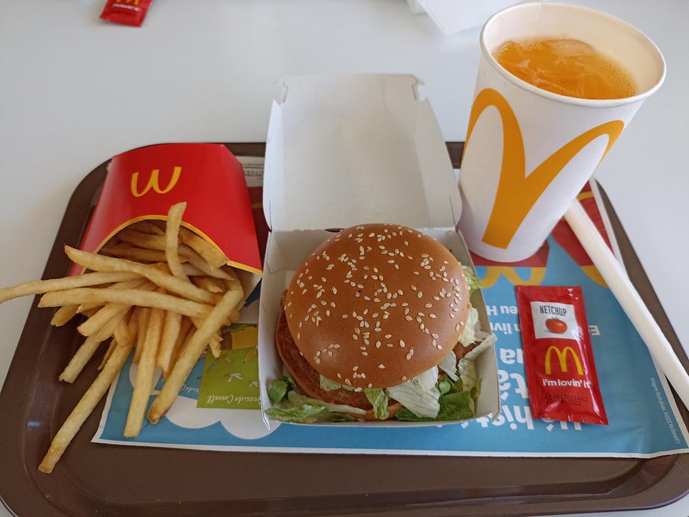 Meno v McDonalde vo Funchale 5,2€ !
