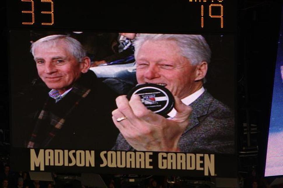 Bill Clinton na zápase Rangers