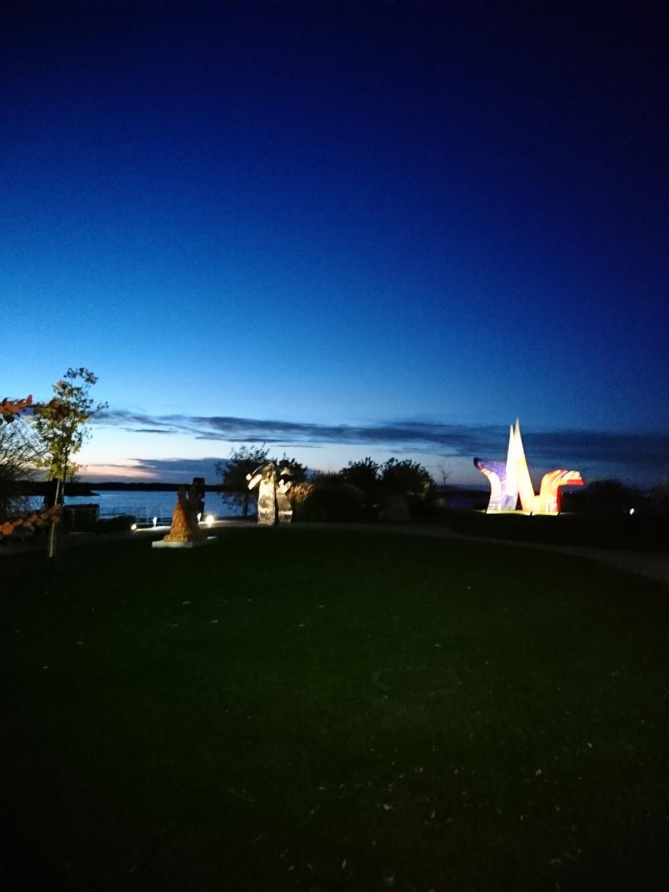Večerný park