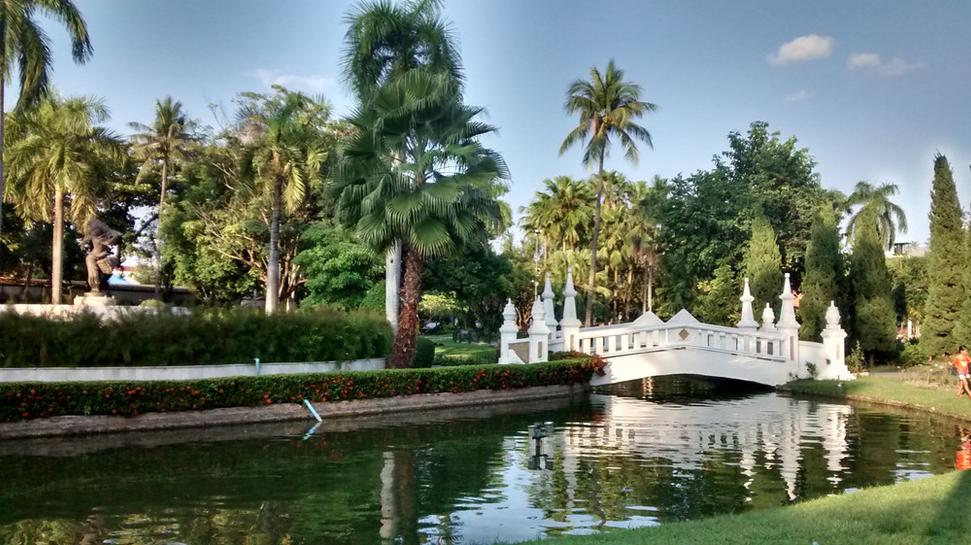Krásny verejný park (Nong Buak Haad Public Park) v Chiang Mai