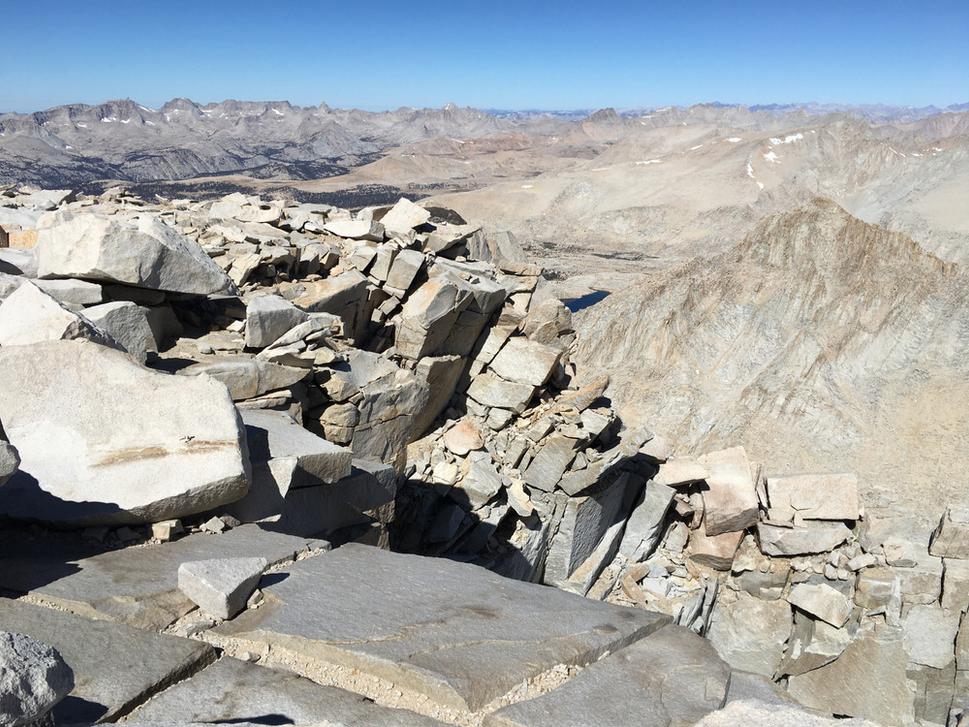 Sierra Nevada z vrcholu.