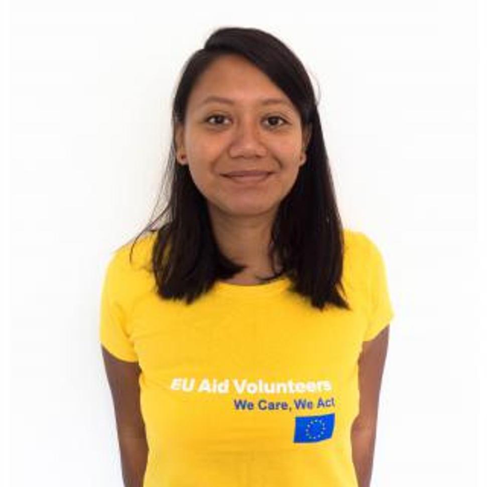 Laura Naw, EU Aid Volunteer in Adra Albania