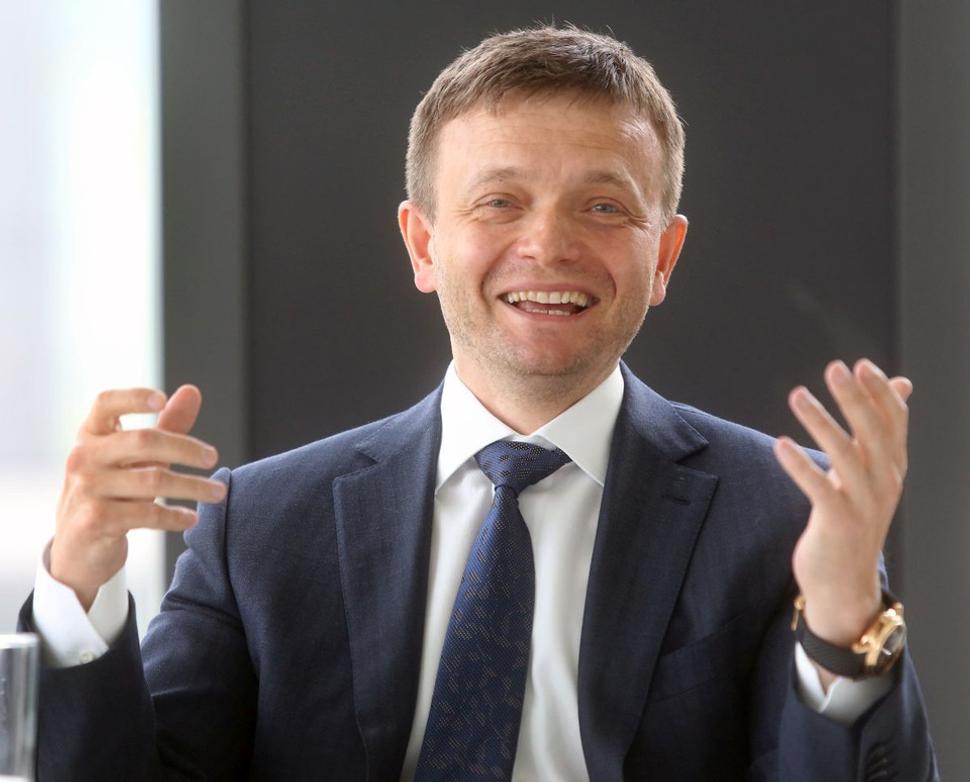 Investujte s moskvičom Slavom bomba kšeft.