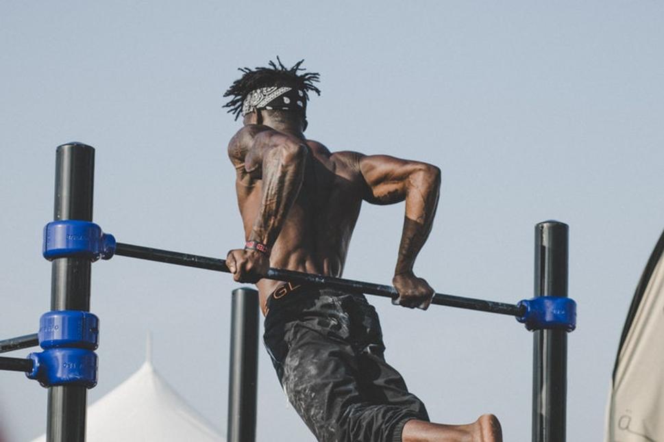 Kalistenika - príprava na cvik back lever
