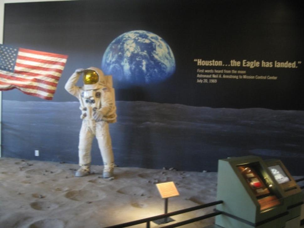 Zaujme ma aj expozícia venovaná kozmickému výskumu, v Houstone sa nachádza výskumné centrum NASA.