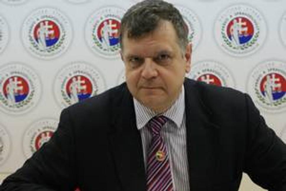 Miloslav Hoschek, Ing., PhD, Strana Právo a Spravodlivosť
