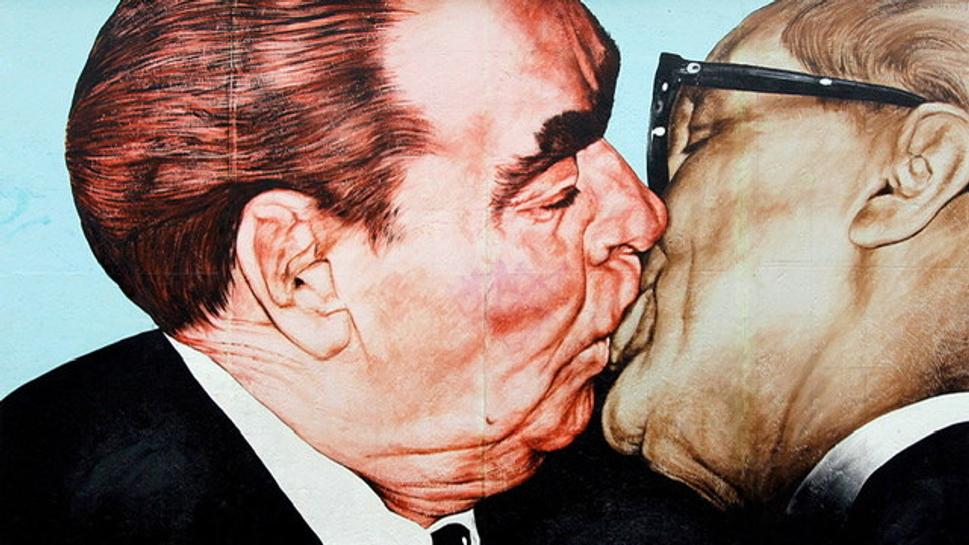 Súdruh Brežnev, kto vás naviedol na takúto propagandu?