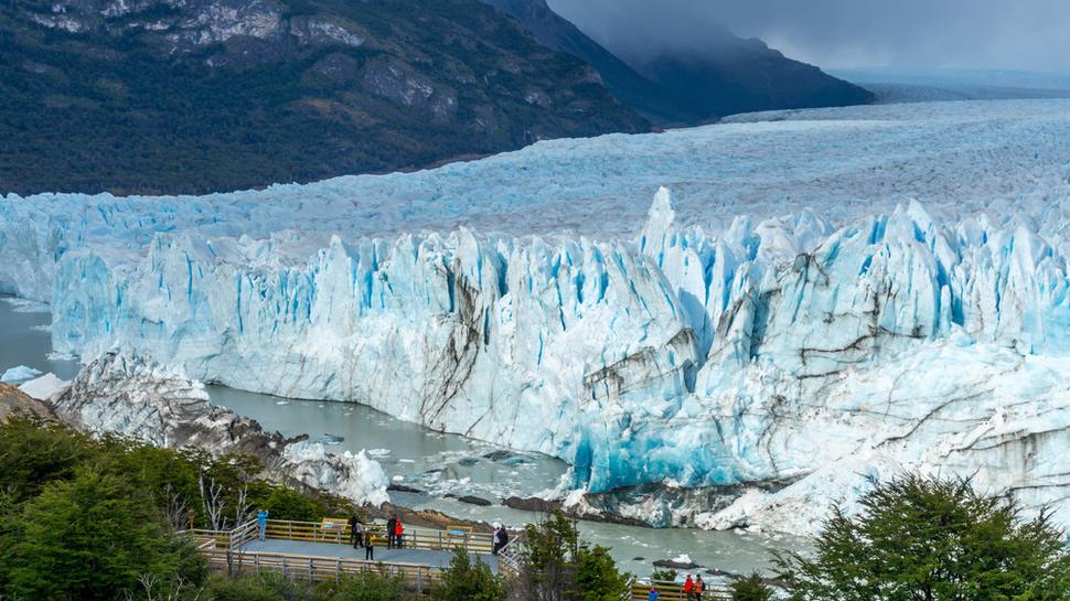 Perito Moreno z ľavej strany.