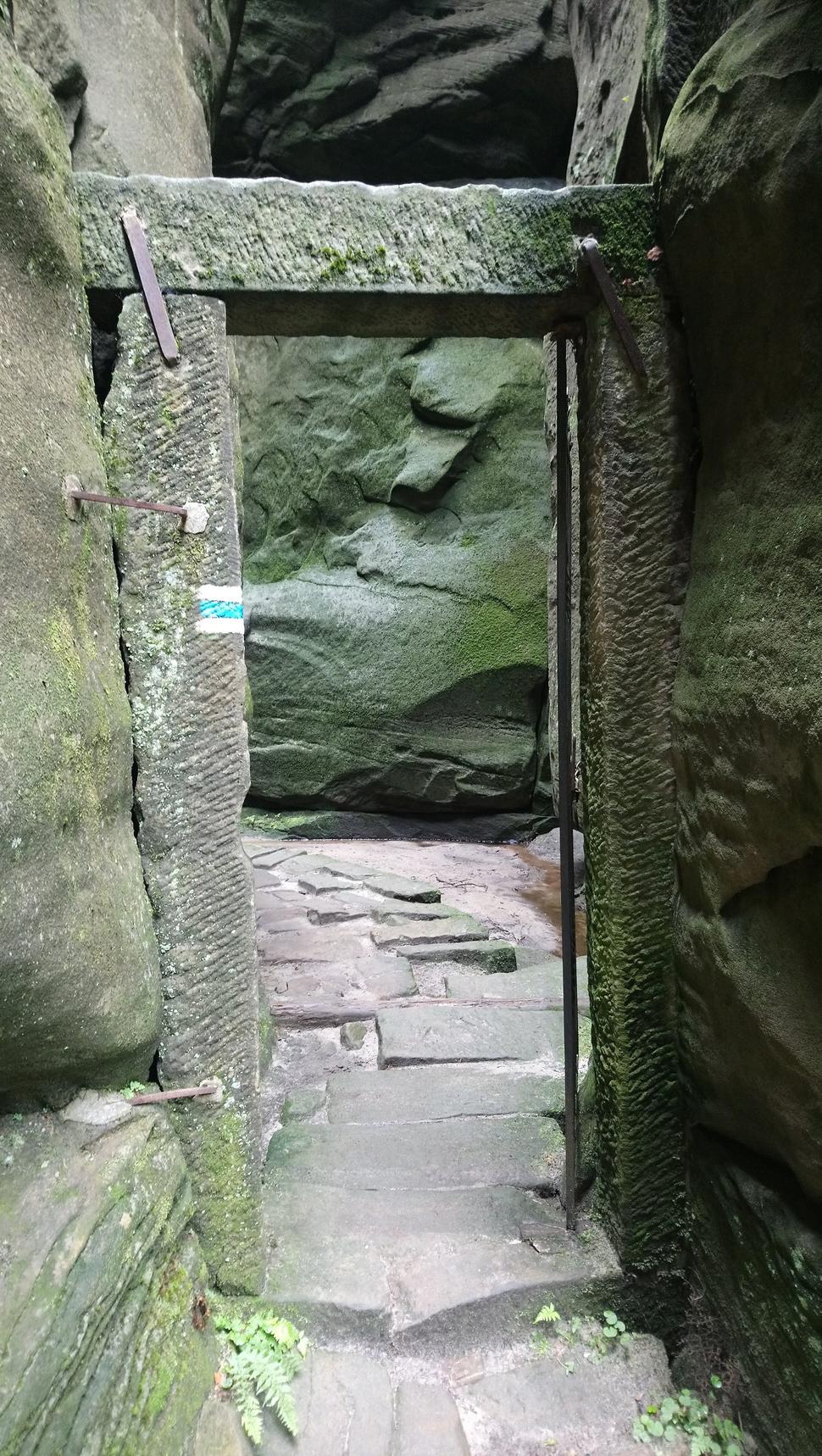 Kamenné mesto je vykladané dlažbou