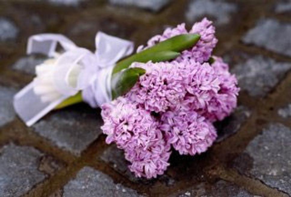 Jarné kvety na svadbu, svadobná kytica hyacinty