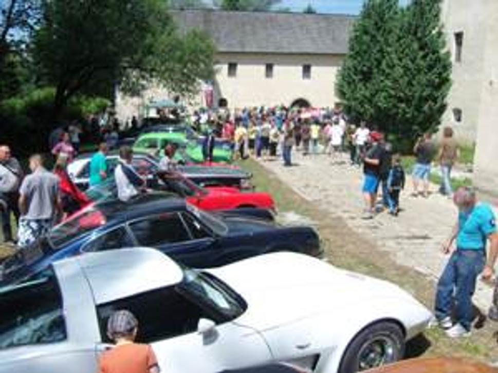 Areál kaštieľa v Krasňanoch