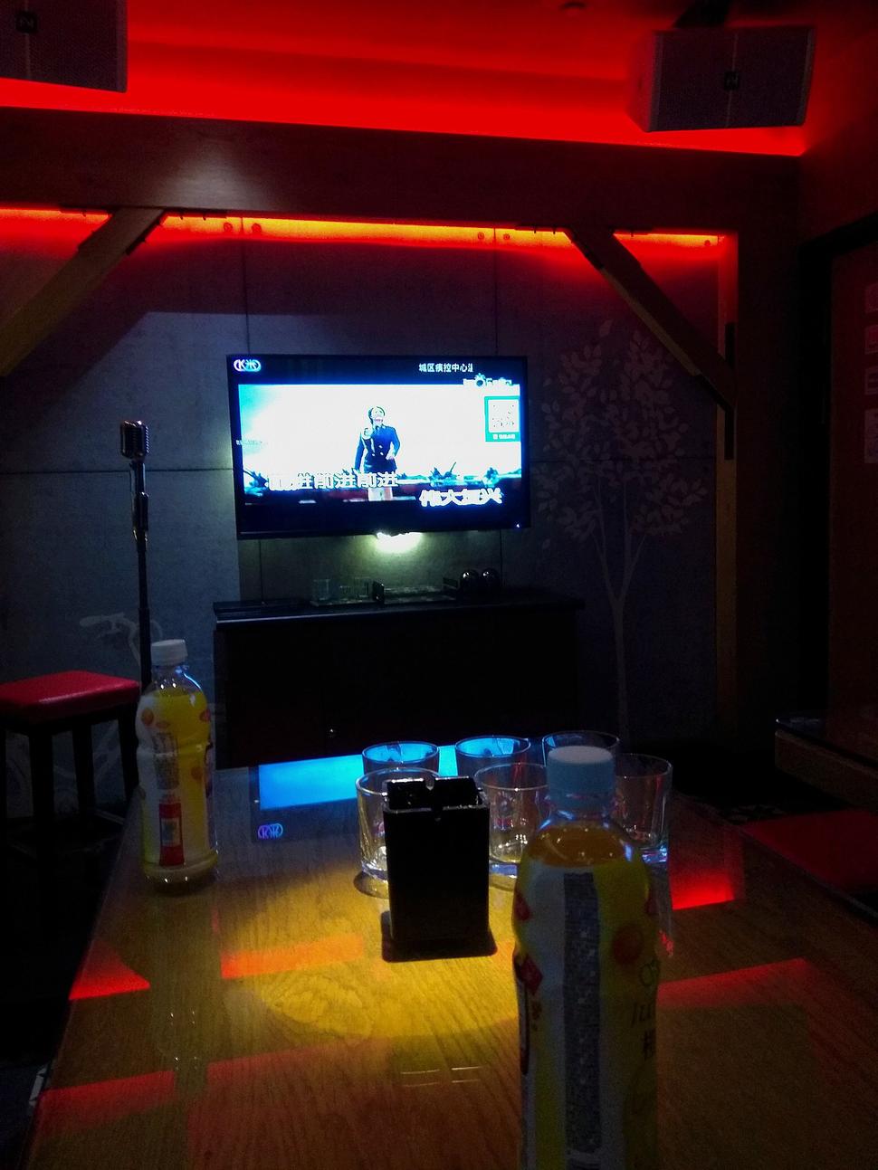 Výber anglických piesní je veľmi obmedzený, ale som si istá, že každý si nájde niečo svoje.