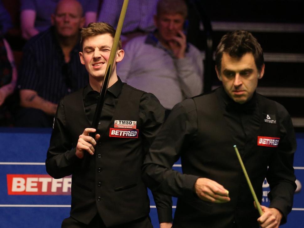 James Cahill a Ronnie O'Sullivan
