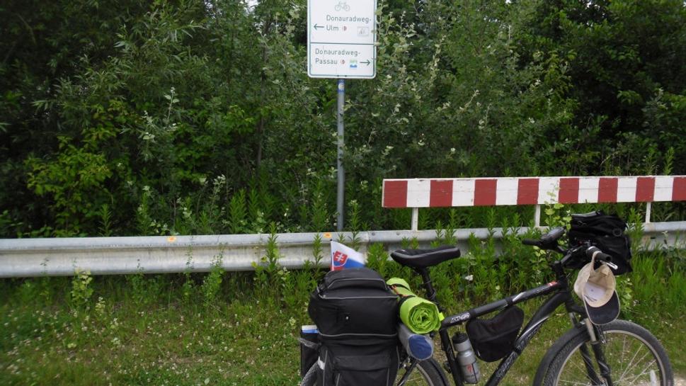Kdesi pred Regensburgom, smerovka Passau znamená už skoro domov.