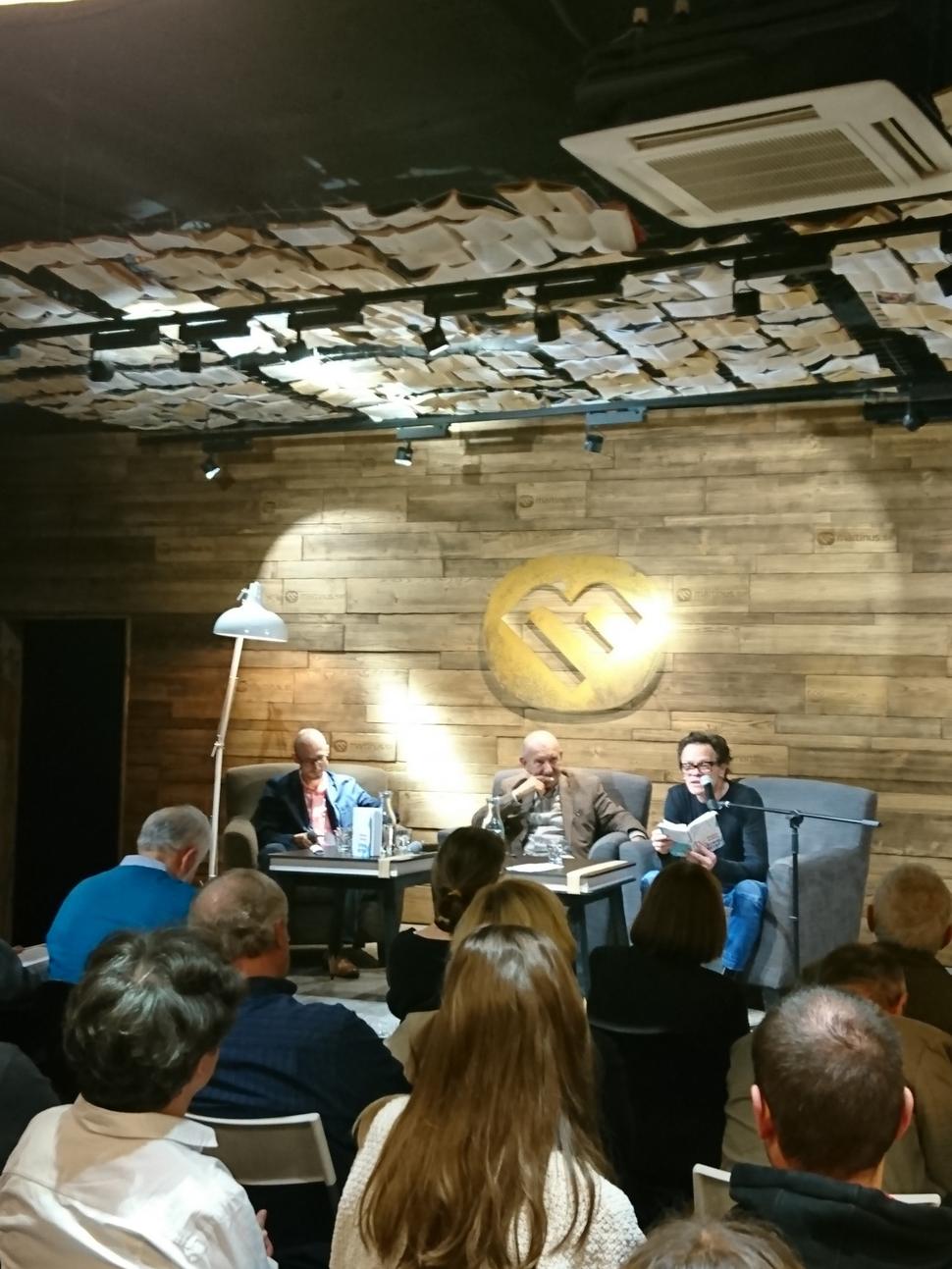 R. Roth číta ukážky z knihy Strih vetra
