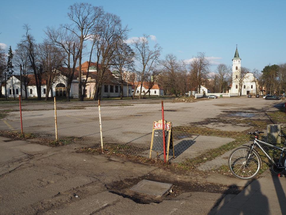 Kostolné námestie