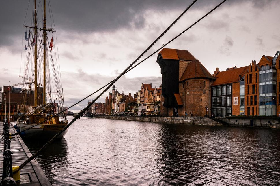 Długie Pobrzeże - Gdansk