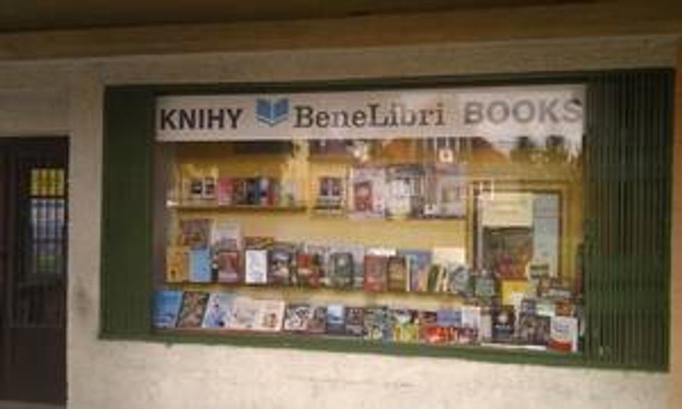 Predajňa Bene Libri v Novákoch