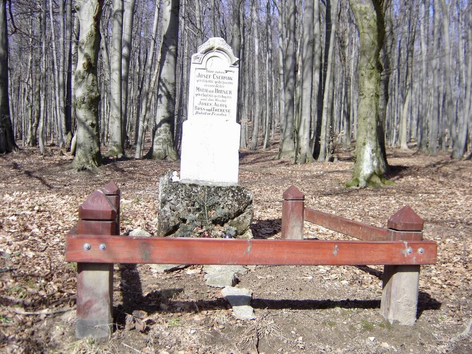 Pomník na Čermákovej lúke