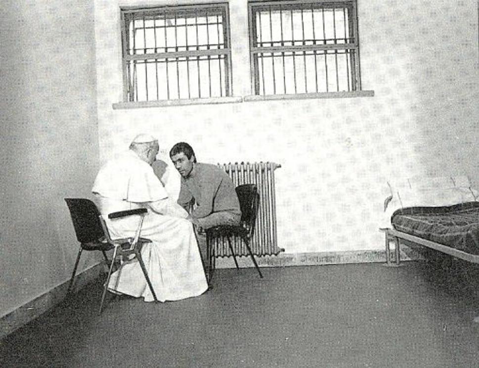 J.P.II a atentatnik