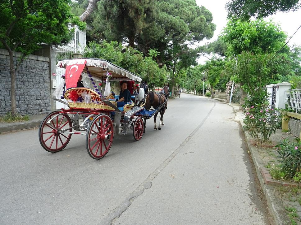 Miestne taxíky pre turistov.