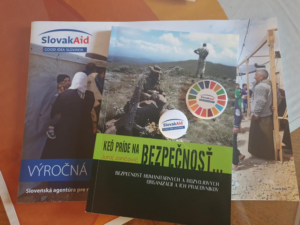 Materiály zo školenia o bezpečnosti humanitárnych a rozvojových pracovníkov v teréne