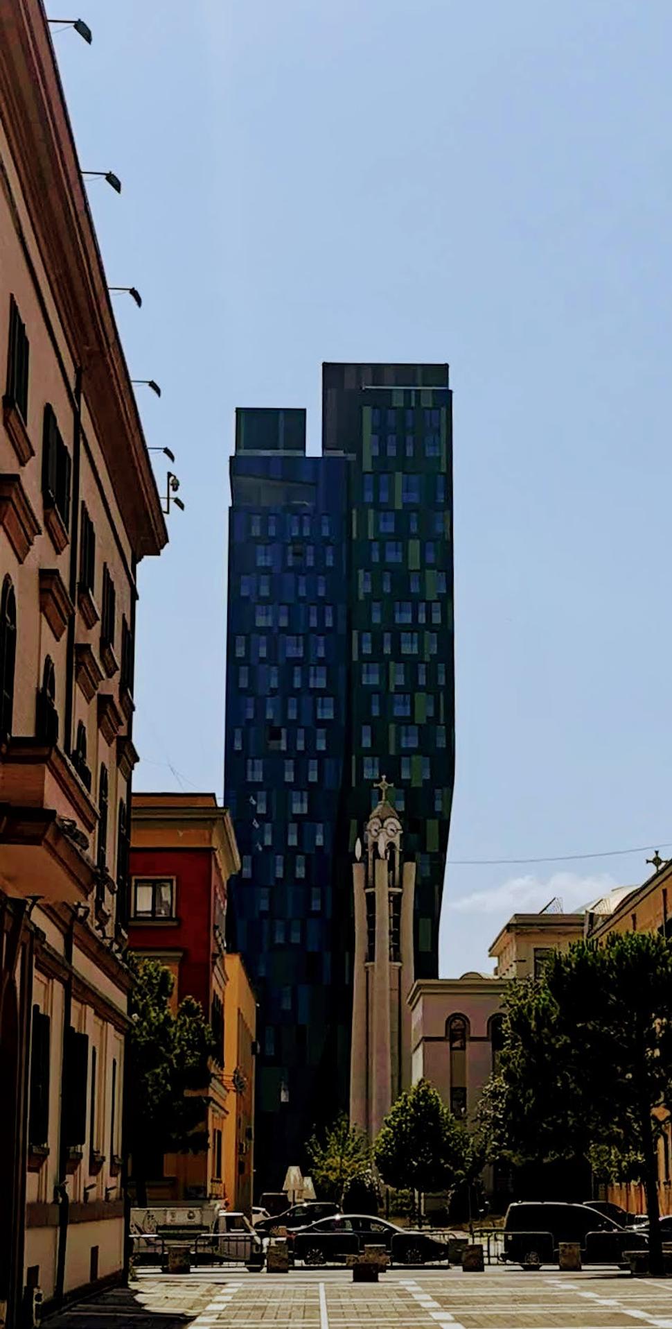 Tirana, Albnsko