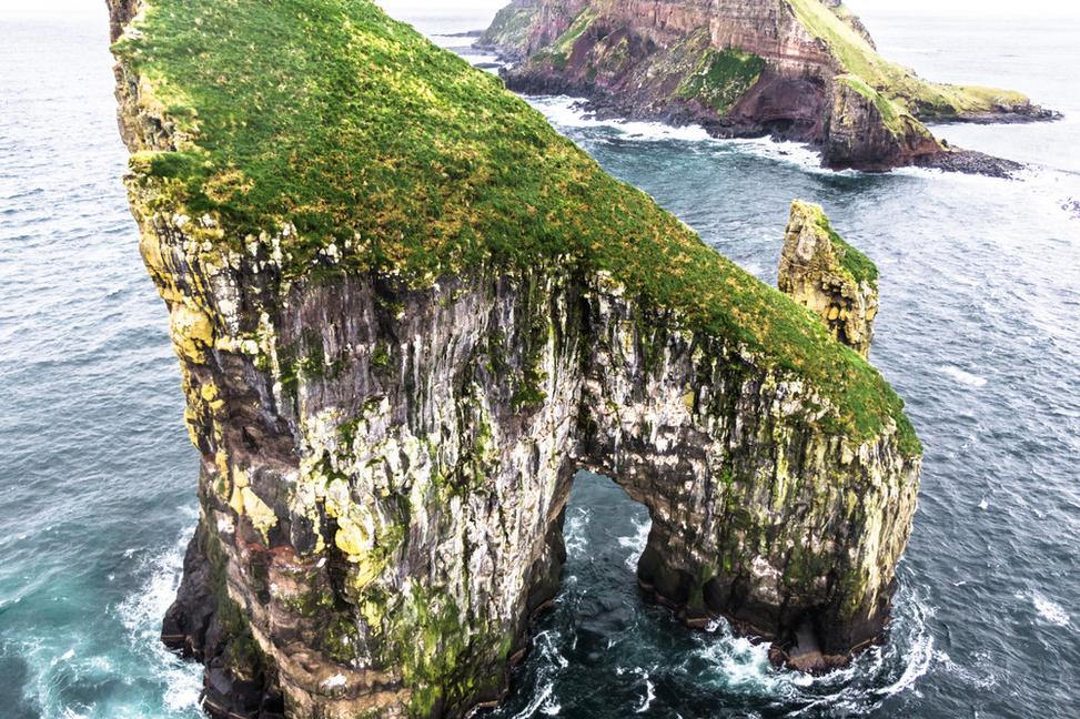 Faerské ostrovy - miesto oviec, útesov a vodopádov