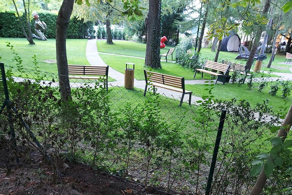 Ukradnutý verejný priestor. V Horskom parku sú porušené vlastnícke práva.
