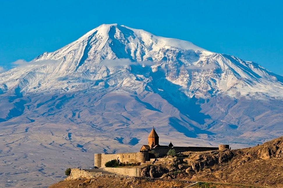 Arménsko (Khor Virap, Noravank, Zorats Karer) – hovorili bohovia po arménsky? 