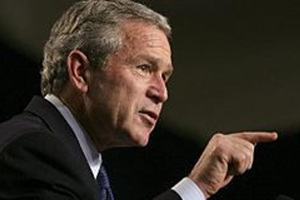G.Bush označil inváziu do Iraku za „neoprávnenú a brutálnu", než sa opravil, že mal na mysli ruskú inváziu na Ukrajinu