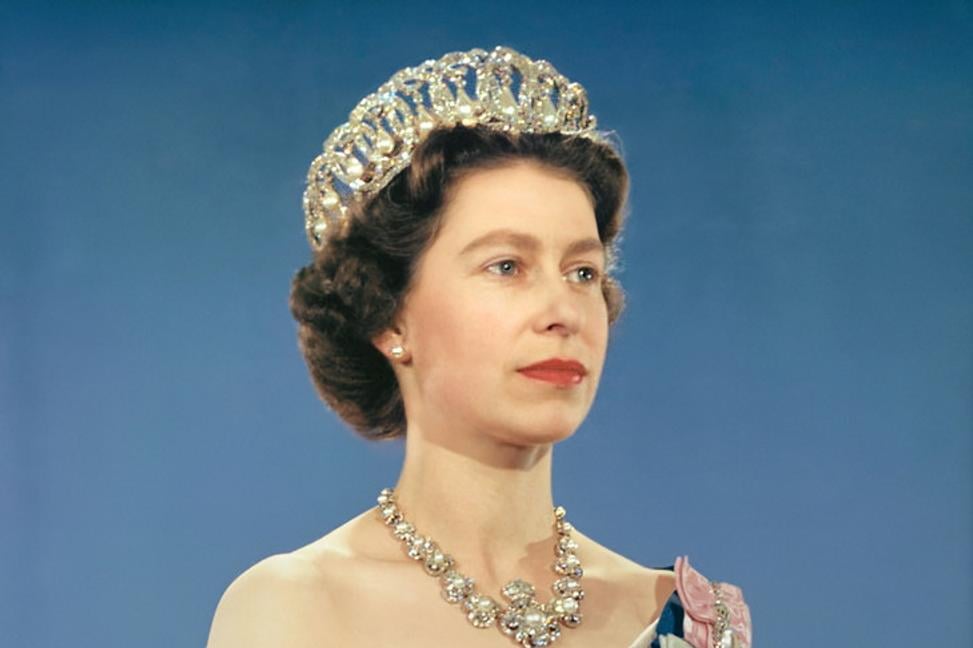 Kráľovná Alžbeta II.: umenie mlčať