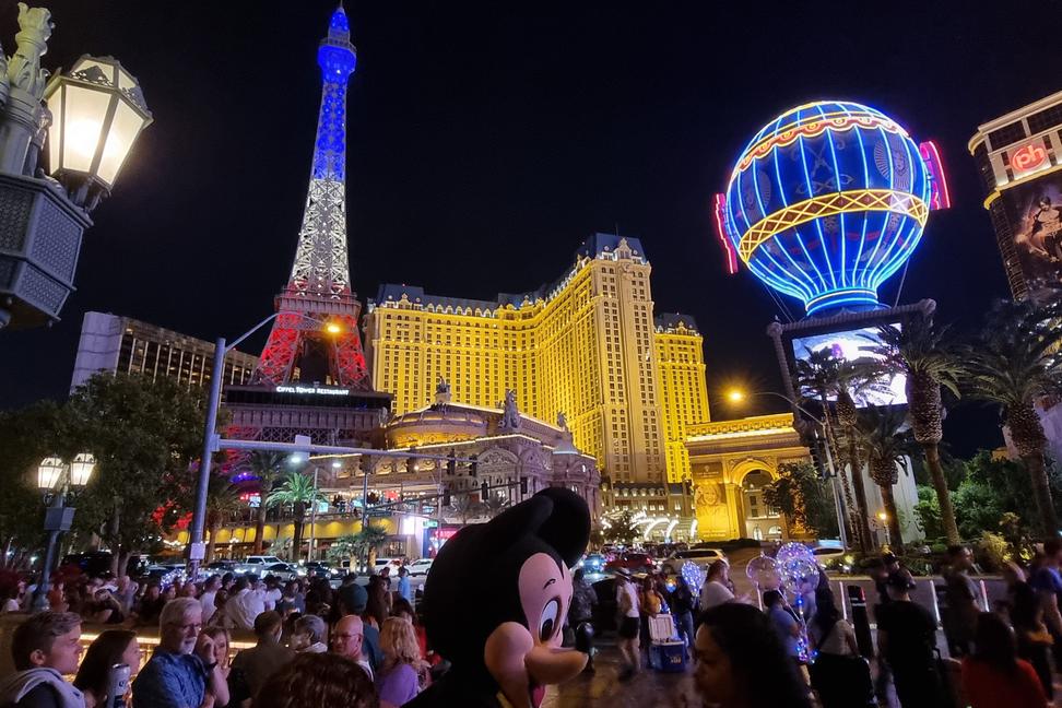Las Vegas – mesto hriechu, zábavy a hazardu. Zahrať si či nezahrať, dni číslo 8, 9 a 10