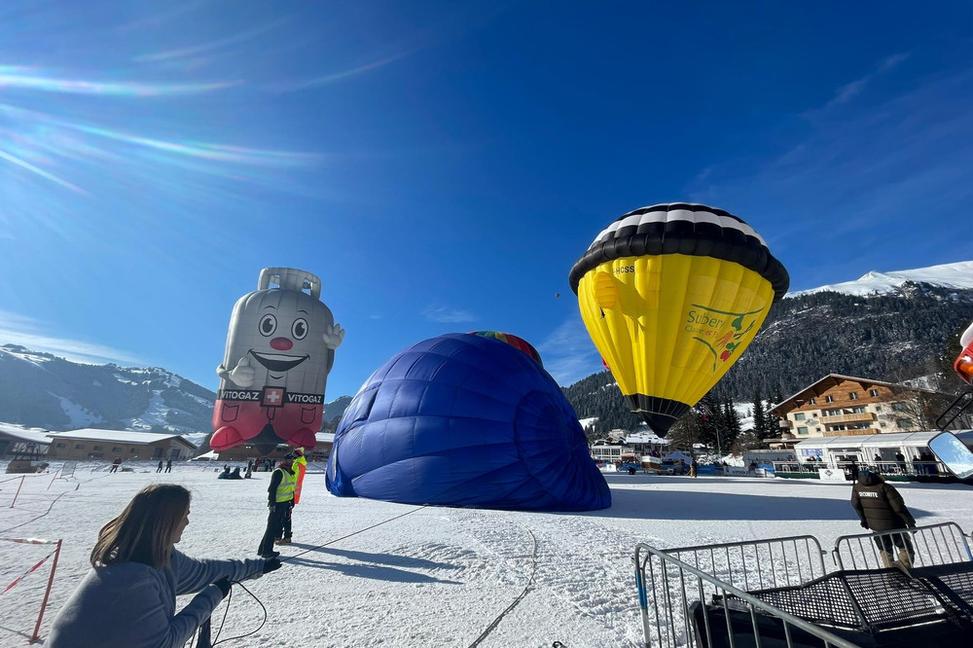 Château-d’Œx – hlavné mesto teplovzdušných balónov vo švajčiarskych Alpách 