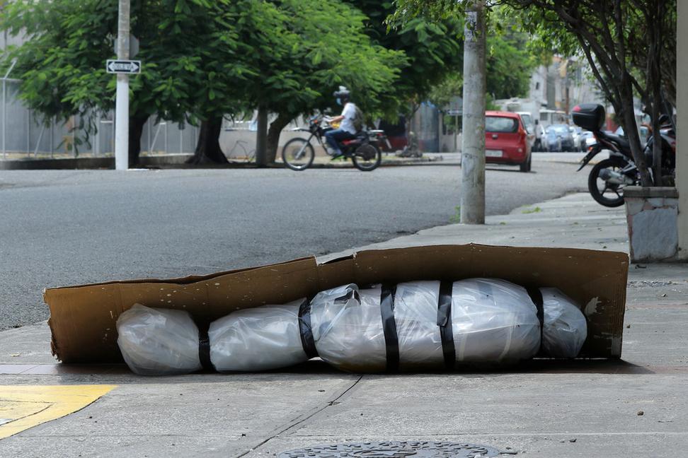 Pálili obete na ulici, dnes nakupujú v obchodoch. Ako Ekvádor zvláda koronavírus?