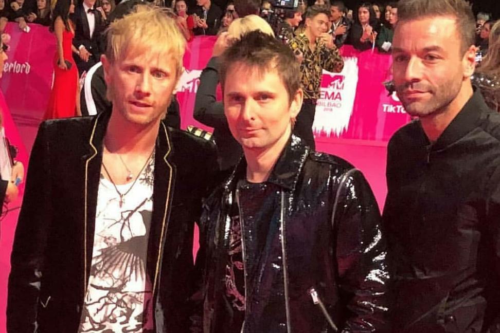 Muse sú späť so skvelým albumom. Nie je rockový.