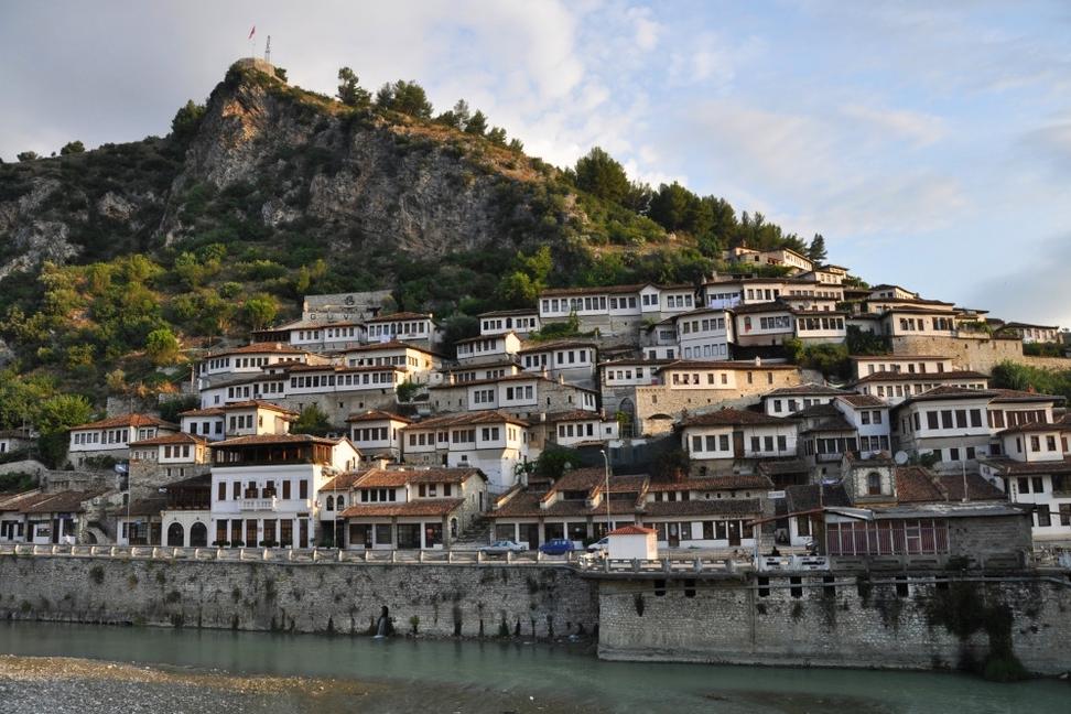 Albánsky Berat. Mesto tisícich okien