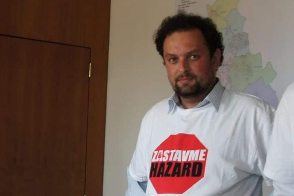 Podmieňovať reguláciu hazardu petíciou je nezmysel