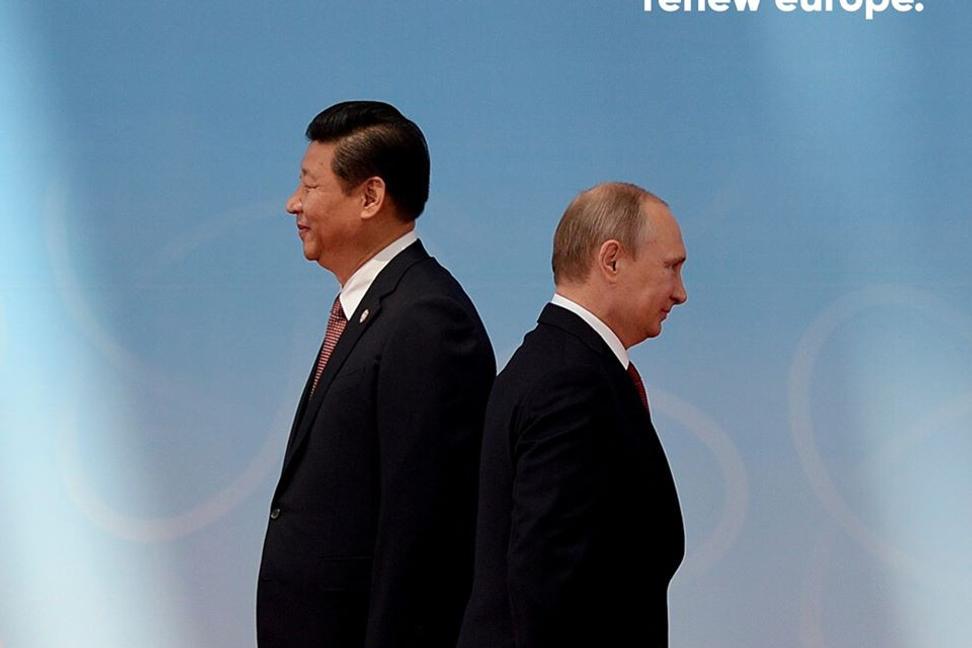 Tlak a hrozby: odvratená strana čínskej a ruskej diplomacie v Európe