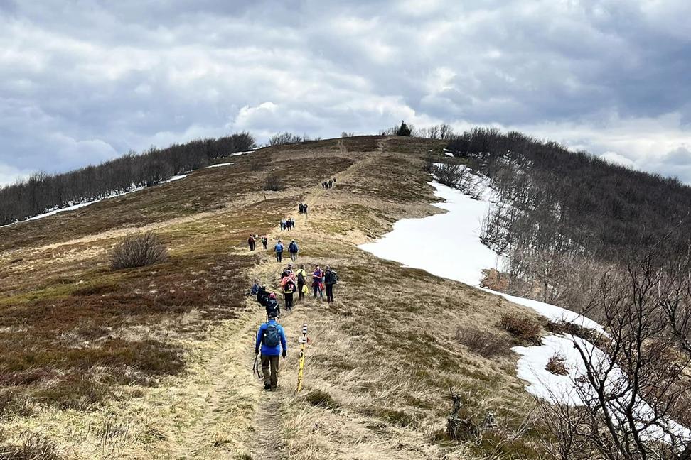 Jarné Poloniny - z Runiny na Ďurkovec a Riabu skalu