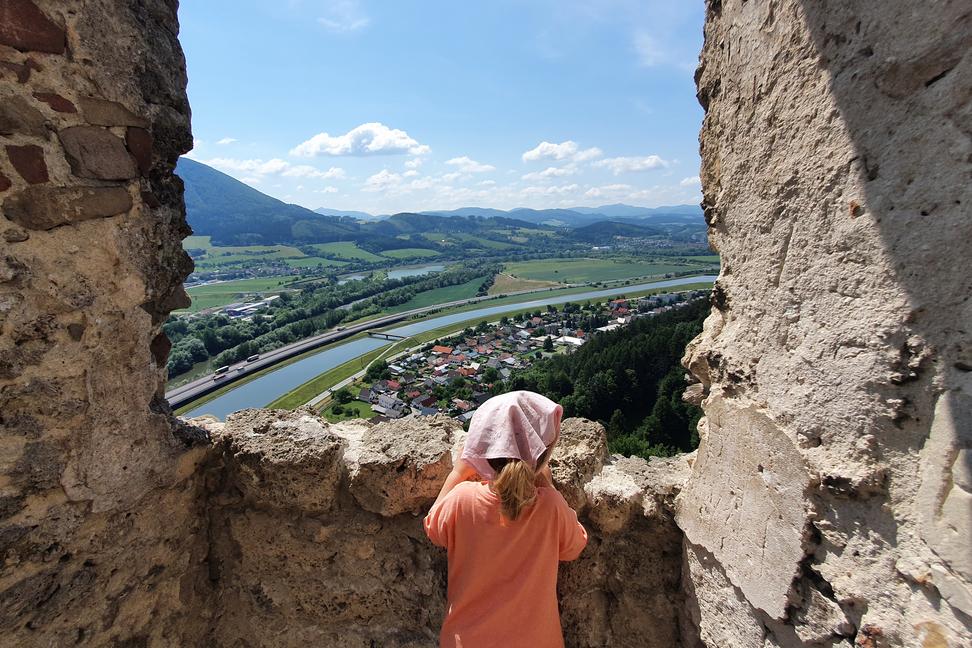 Považský hrad - ako vychovať malého turistu