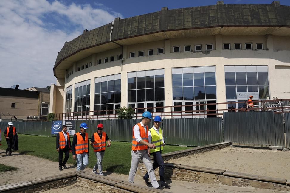 Dokončujeme rozbehnuté – najmodernejší plavecký komplex na Slovensku ide do výstavby