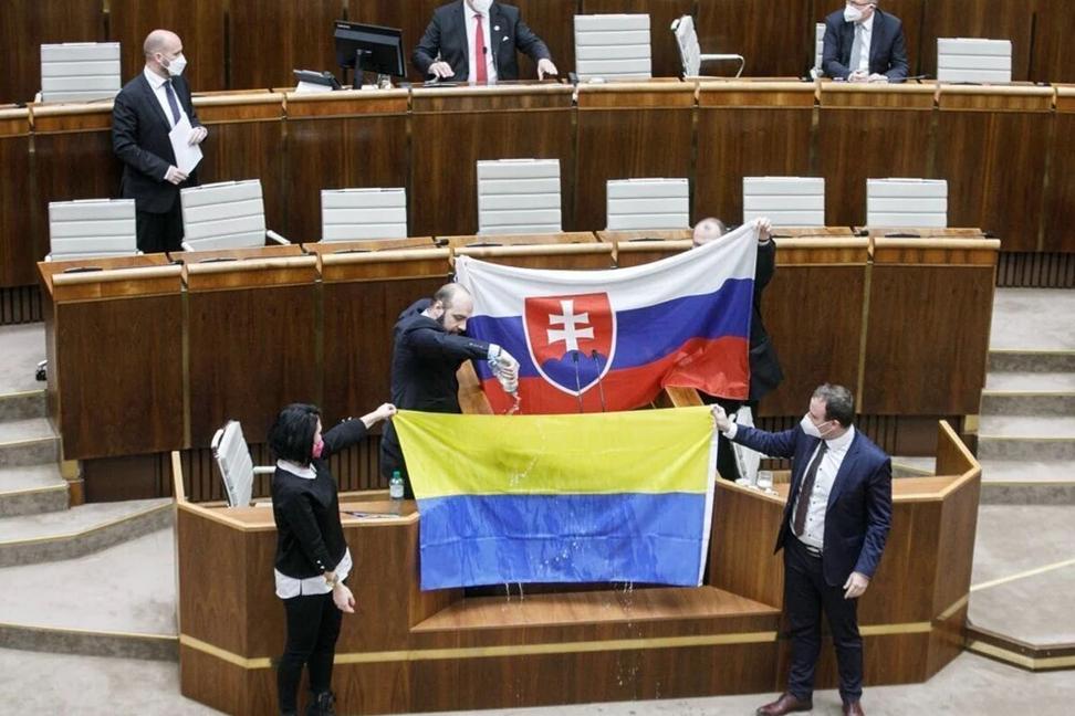 Mám síce pod sebou obmedzeného súdruha, ale ho neodvoláme.