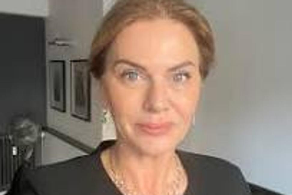Hluchá Monika vybuchla ako fľaša roztrasenej kofoly.
