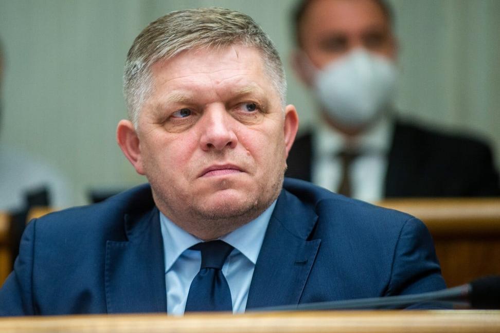 Úprimný životopis Roberta Fica. Neostane po Vás ani mastný fľak ak nebudem mať úctu a rešpekt.